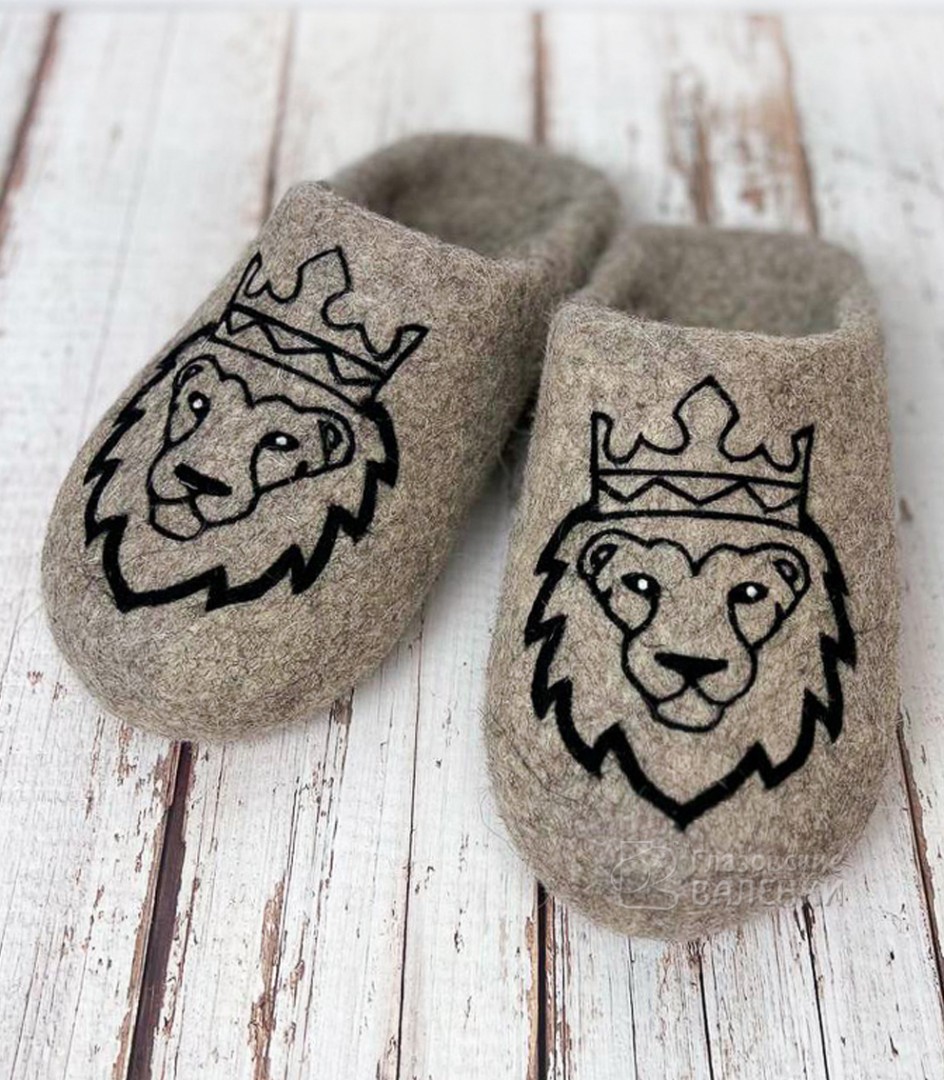 F100 Король Лев